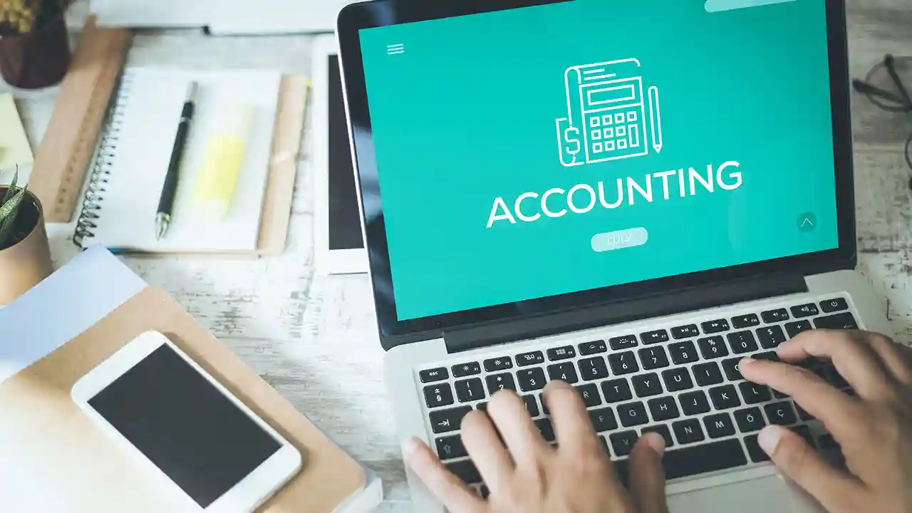 How to make money with an online accounting degree?